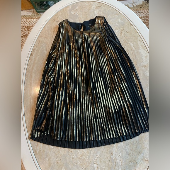 Next Direct - Picture 1 of 7